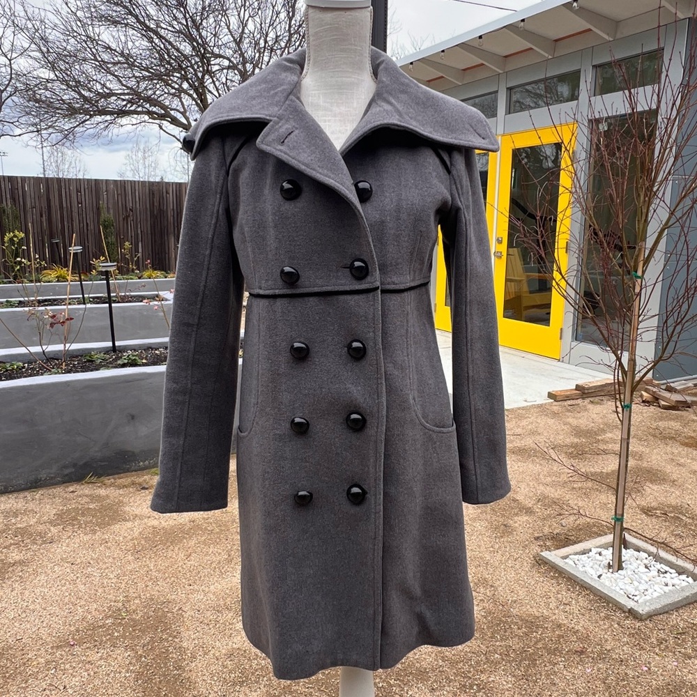 Adorable Soia & Kyo gray wool coat, size medium, GUC